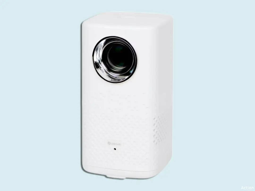 Denver PR-4700 projector Action (1)