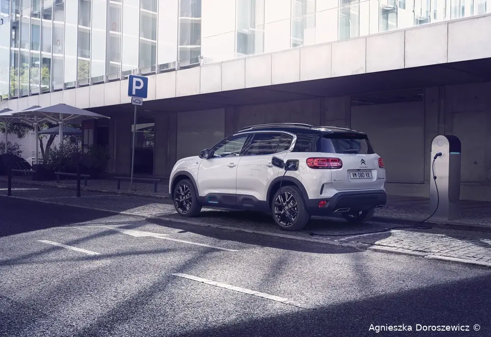 suv c5 aircross hybrid plug in