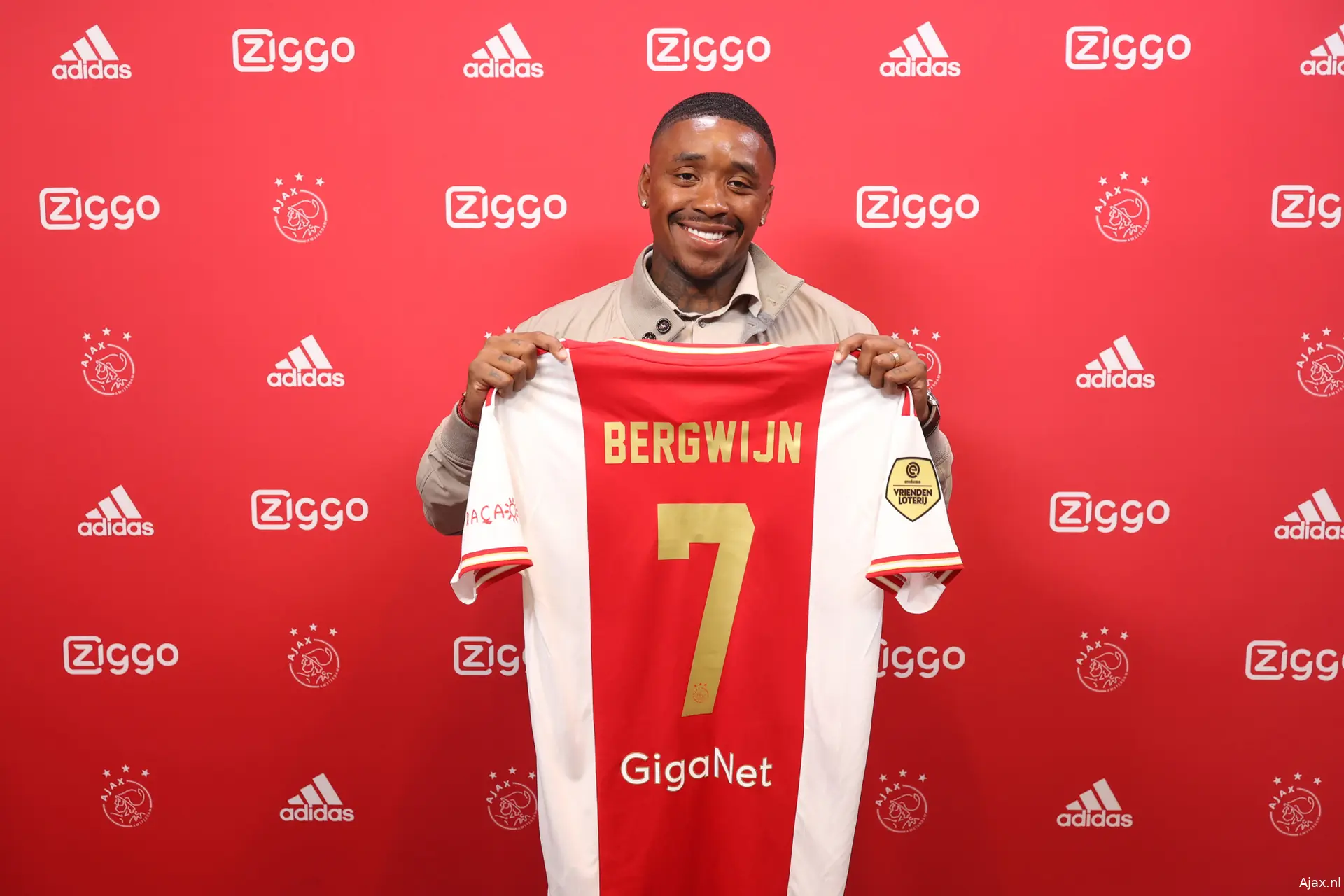 ajax steven bergwijn