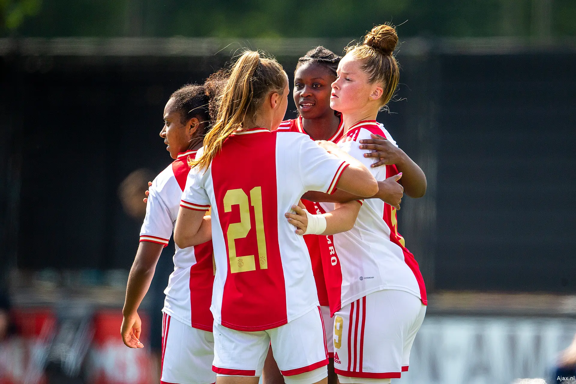 ajax vrouwen 22 23