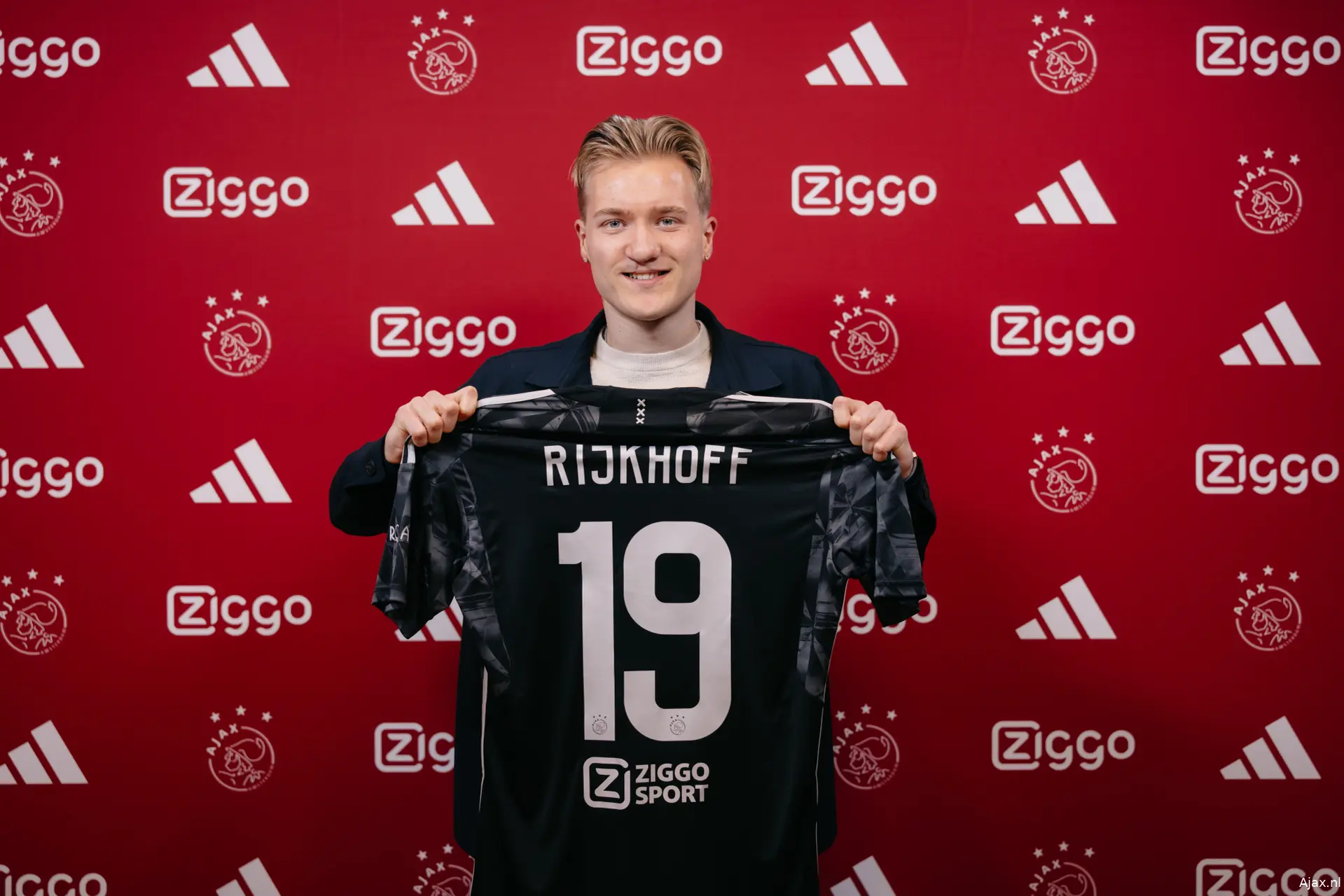 ajax julian rijkhoff