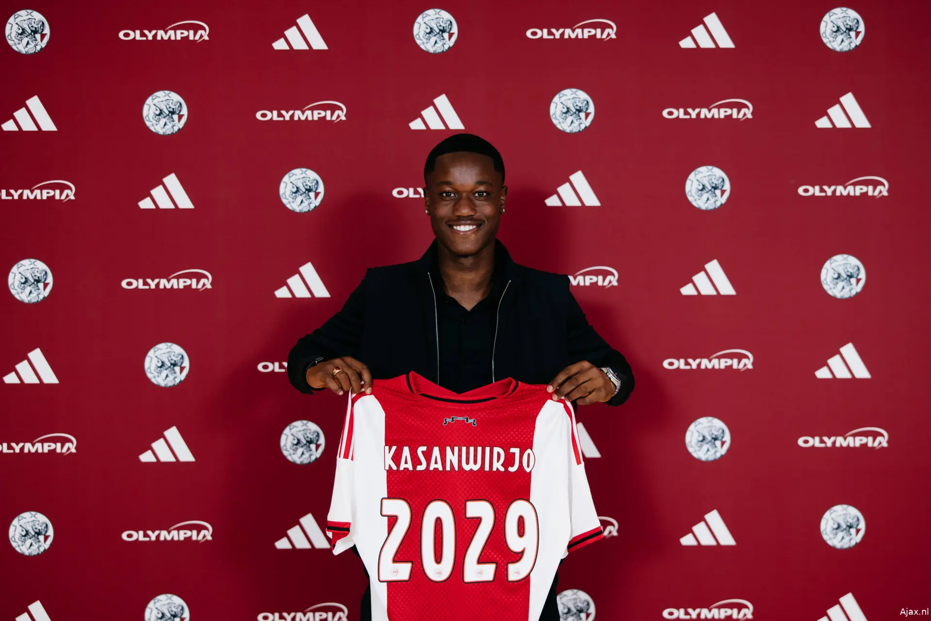 Ajax Showtime Kennynho Kasanwirjo