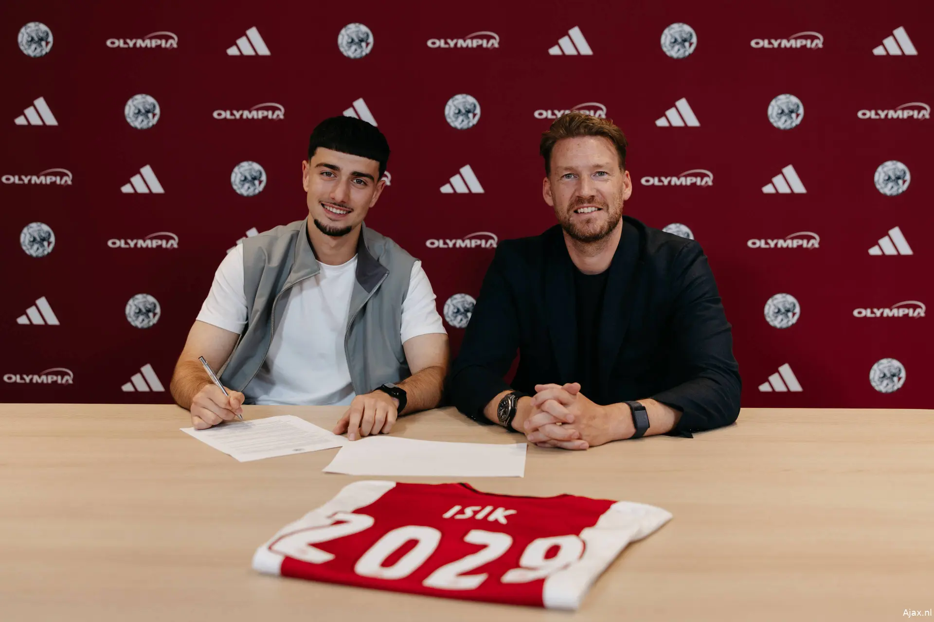 Ajax Showtime Enes Isik Marijn Beuker