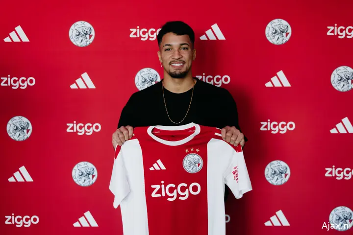 Ajax Showtime Marcos Leonardo