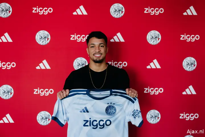 Ajax Showtime Marcos Leonardo
