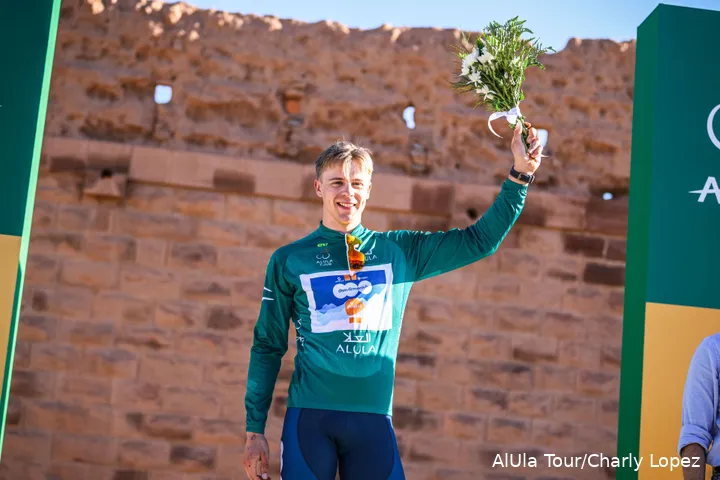 20240130alt2052 alula tour charly lopez