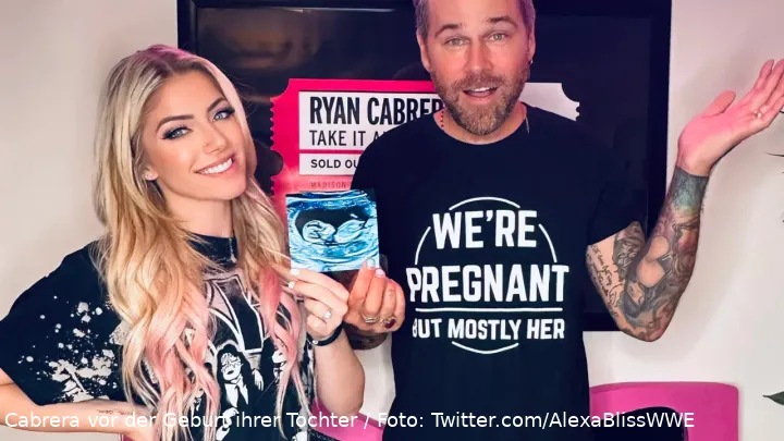 Mit diesem Foto offenbarten Alexa Bliss und Ryan Cabrera, bald Mama und Papa zu werden... / Foto: Twitter.com/AlexaBlissWWE