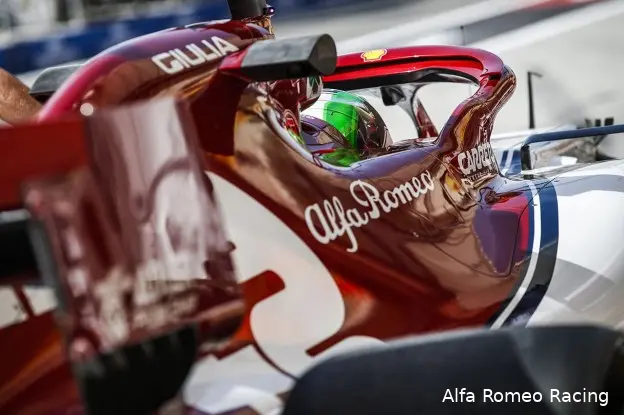 alfa romeo giovinazzi 2019