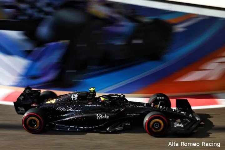 zhou guanyu alfa romeo livery abu dhabi
