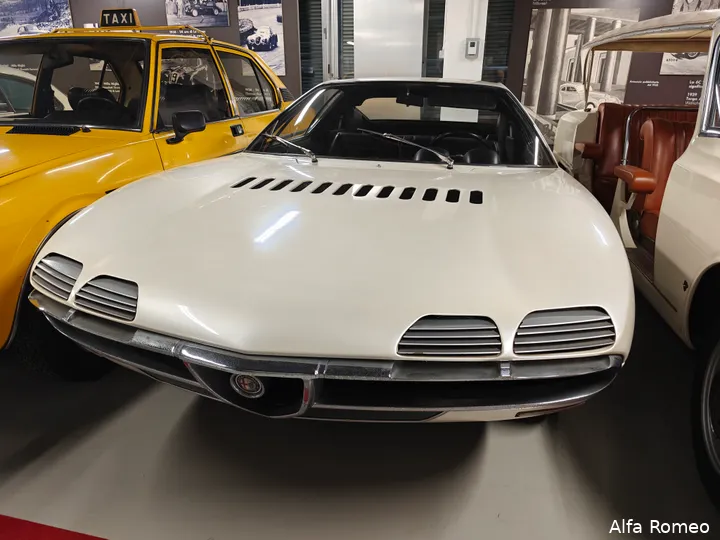 Deze auto 'leent' de 'wimpers' van de geliefde Montreal 1970.