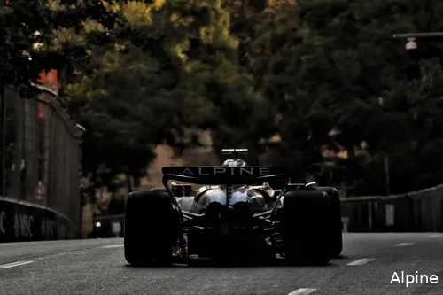 <i>Norris kwam een langzame Ocon tegen.</i>