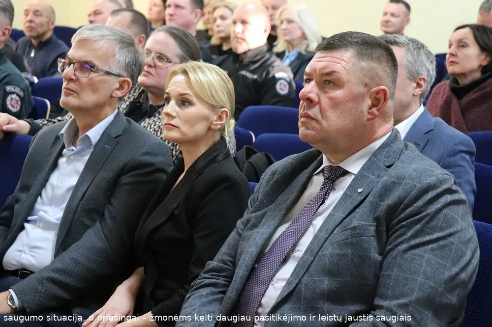 alytaus rajono savi valdybes vadovai pabrezia kad reforma pirmiausia turetu ne pabloginti saugumo situacija o priesingai zmonems kelti daugiau pasitikejimo ir leistu jaustis saugiais