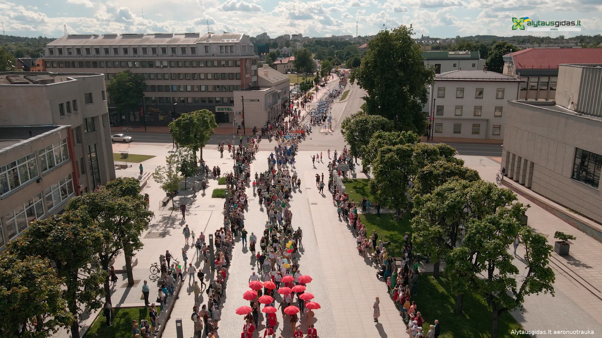 03 po reportazo00 15 16 14still122