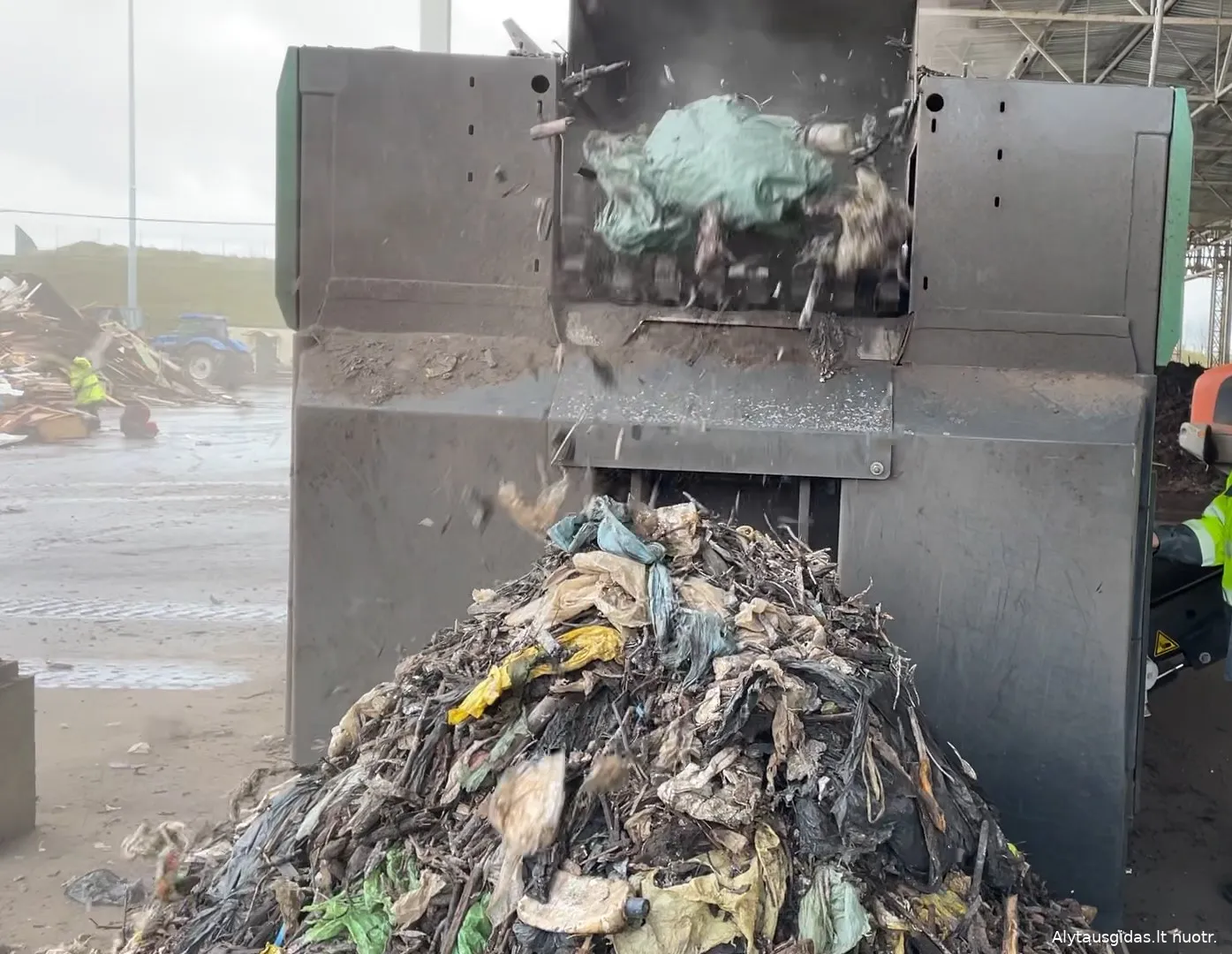 03 po reportazo00 01 16 11still091