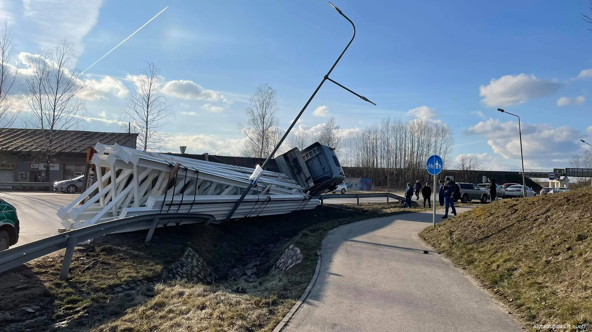 164526502 749836969254880 3326052205622243519 n