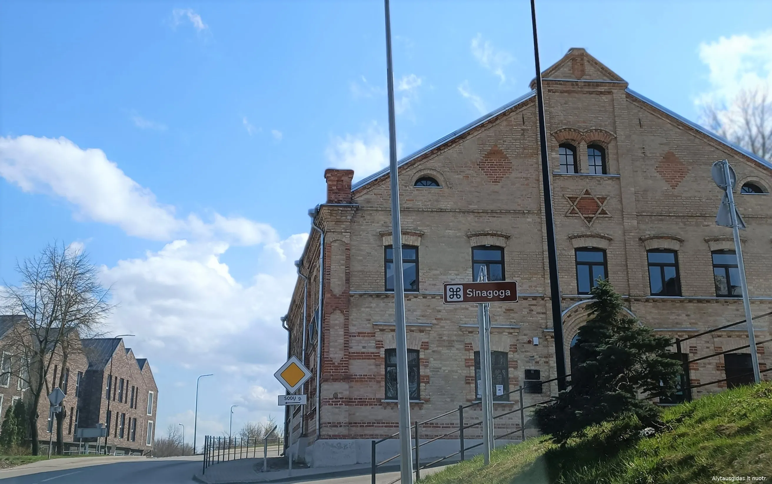 sinaimg 20230410 125835