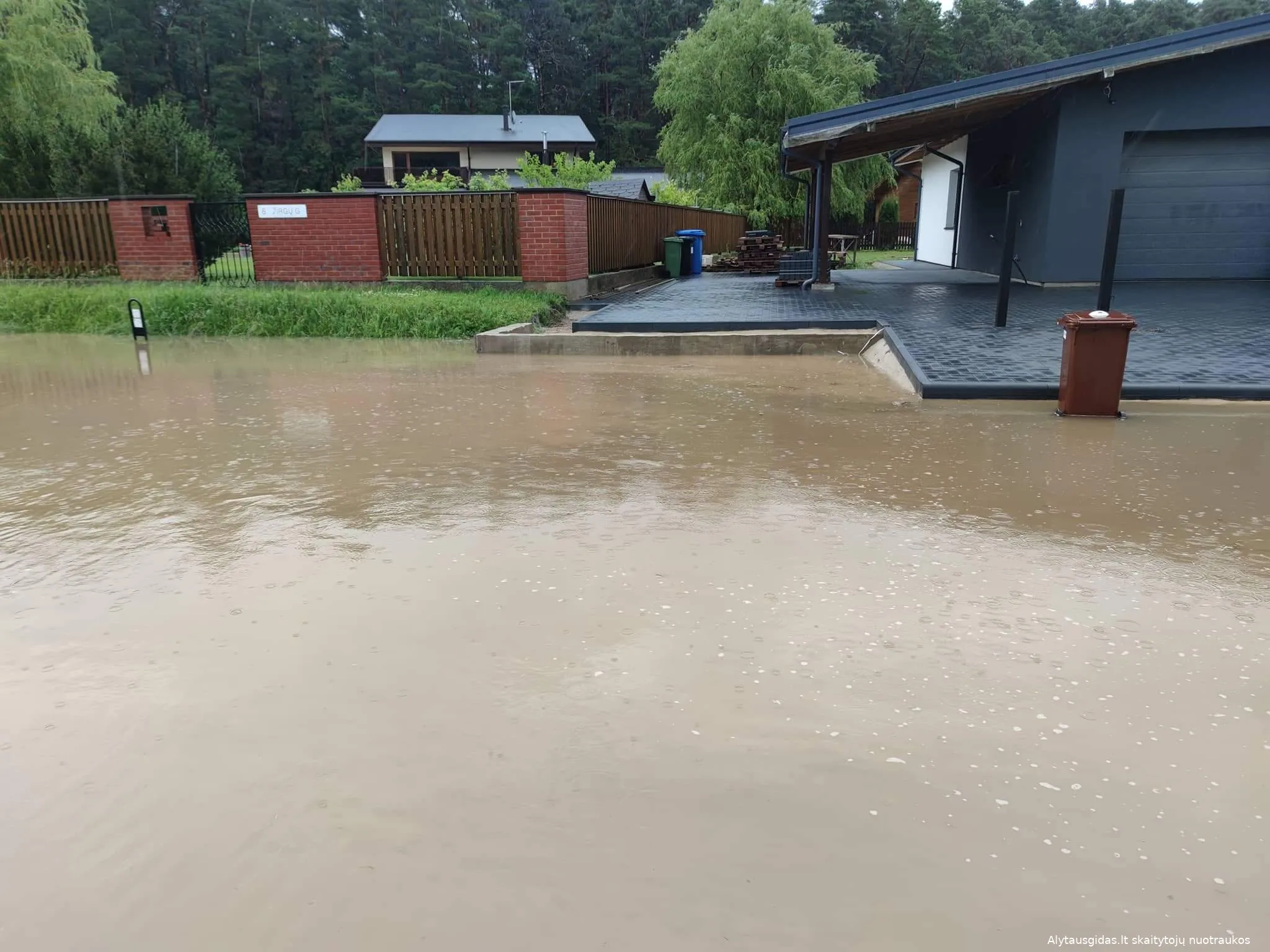 received 725200798533936