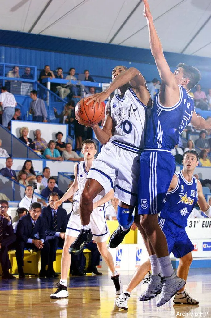 Carlton Myers, 1999