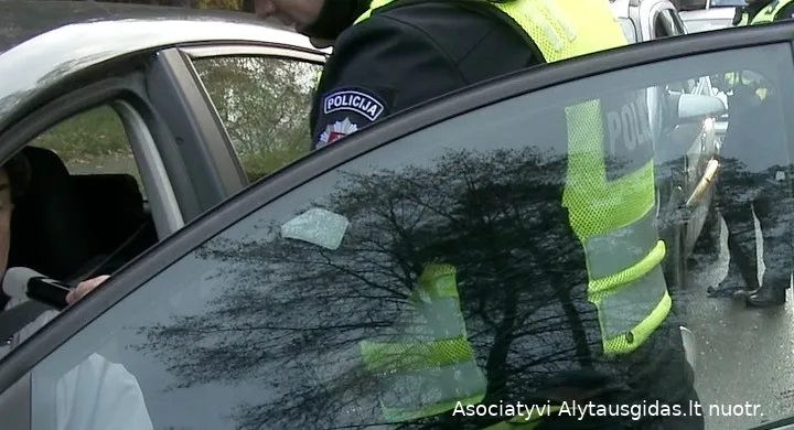 polialc03 po reportazo00 00 08 17still161