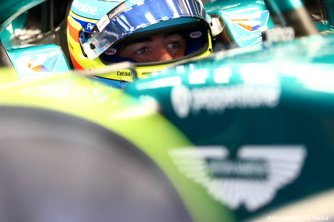 fernando-alonso-aston-martin-gp-hongarije-2025-zondag-2