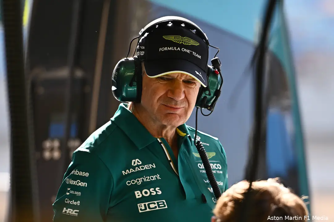 adrian-newey-aston-martin-wintertest-bahrein-vrijdag
