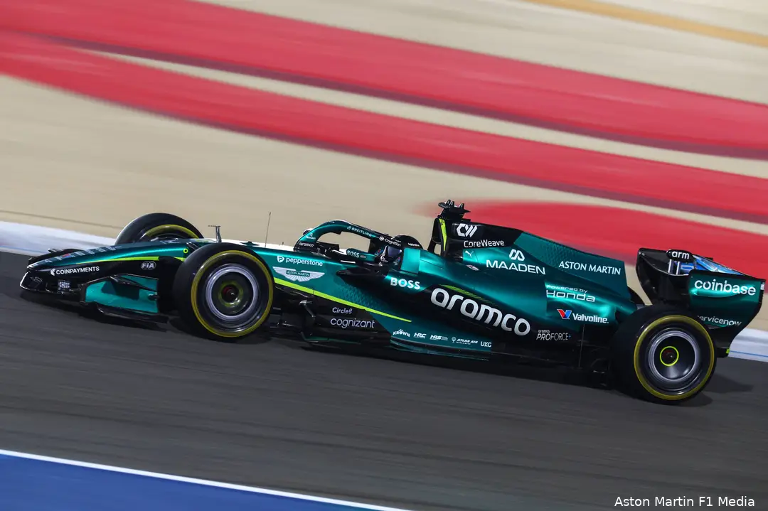 lance-stroll-aston-martin-amr26-woensdag-wintertests-bahrein