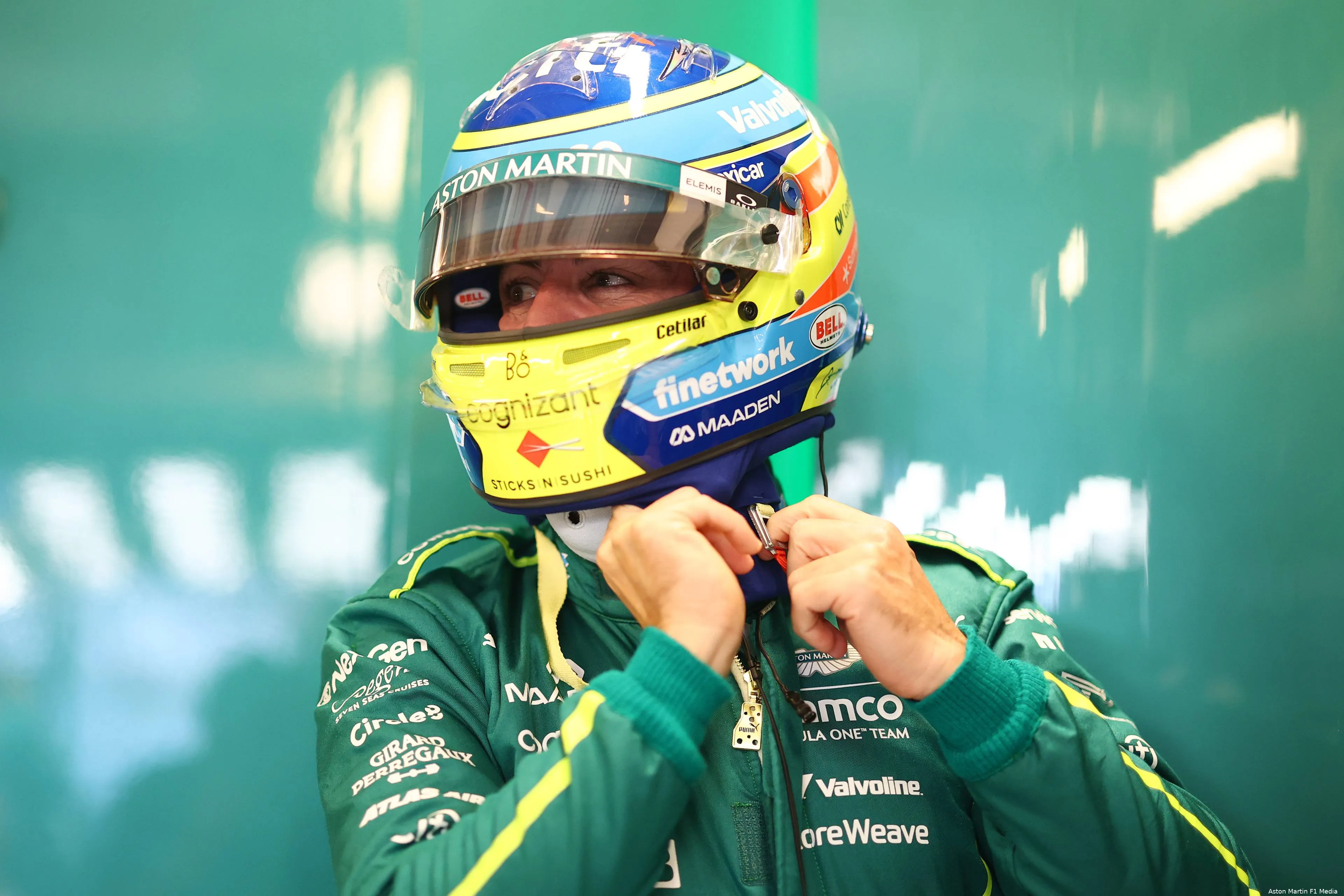 aston-martin-fernando-alonso-2025-abu-dhabi-gp-vrijdag