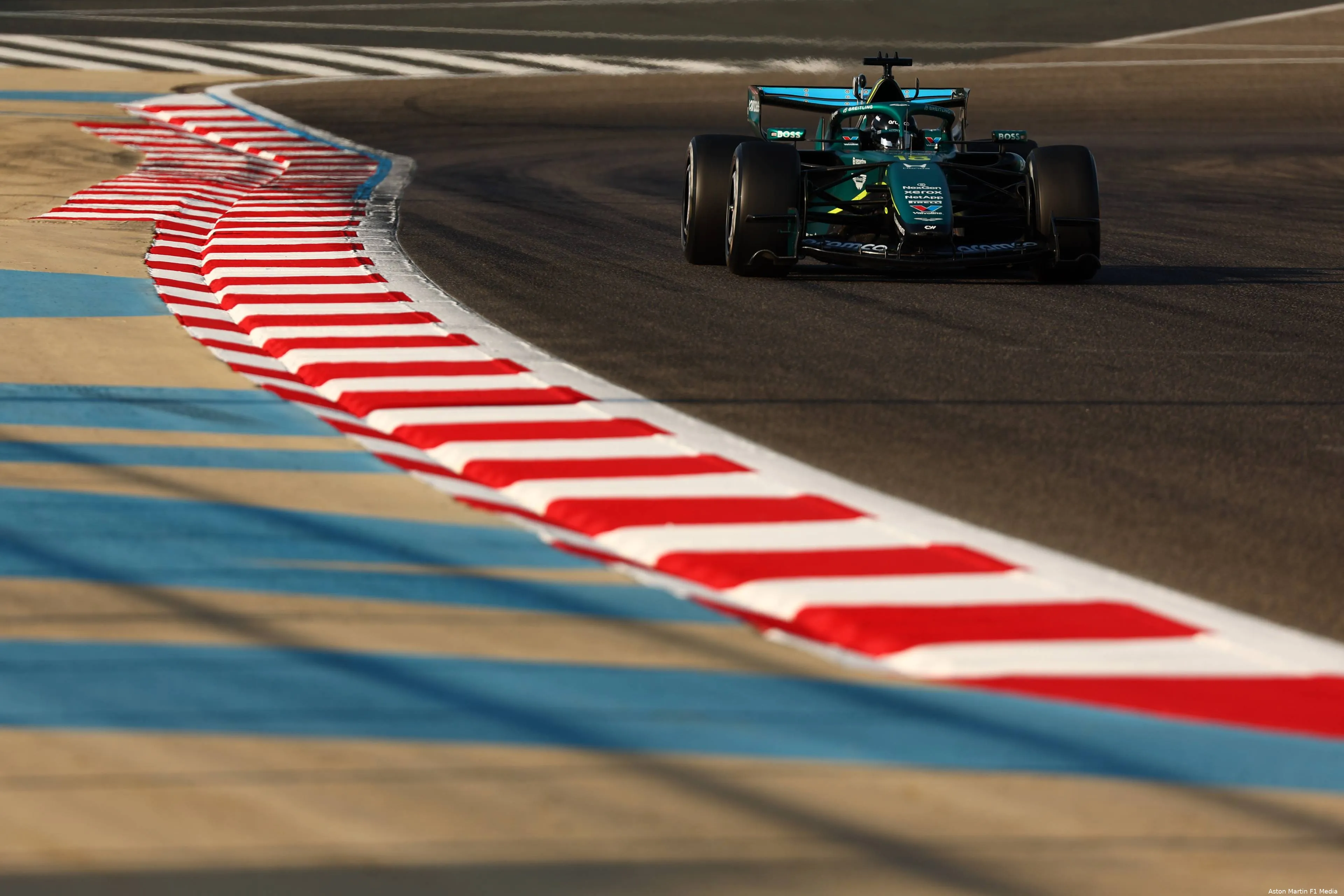 aston-martin-lance-stroll-bahrein-testdagen-dag-3-4