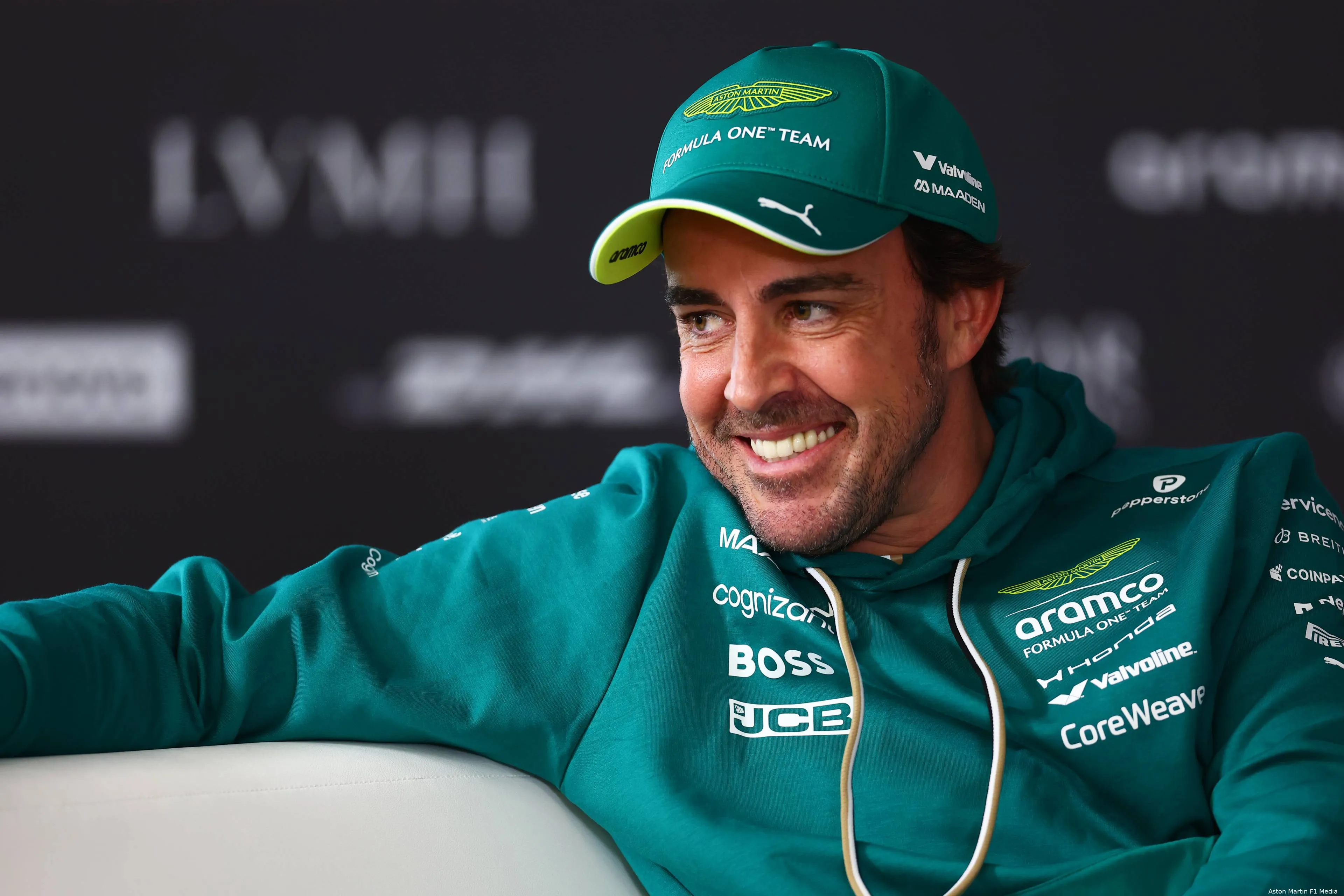 fernando-alonso-aston-martin-woensdag-wintertests-bahrein