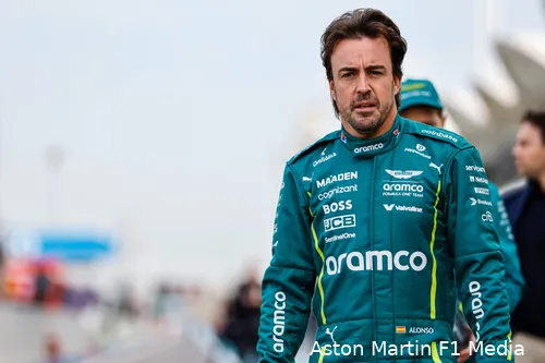 <i>Heeft Fernando Alonso dit jaar een auto waarmee hij het podium kan halen?</i>