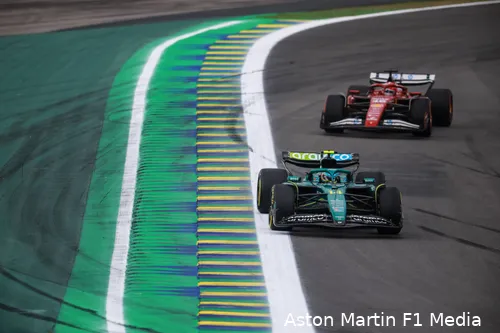 charles-leclerc-ferrari-fernando-alonso-aston-martin-sao-paolo-brazilië-zaterdag-2025