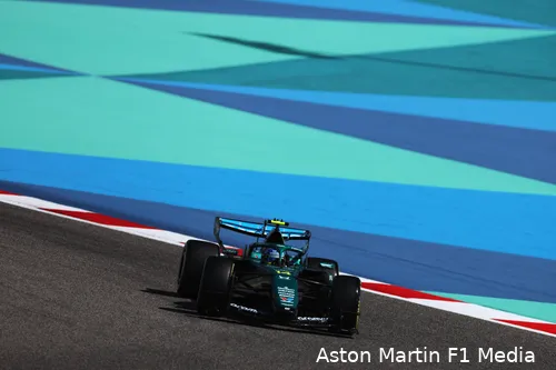 fernando-alonso-aston-martin-AMR26-donderdag-wintertests-bahrein