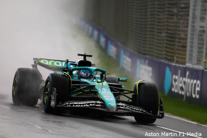 Stroll was een van de coureurs die zijn bolide in het natte Melbourne op de baan hield, en pakte daarmee punten voor het team.