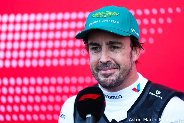fernando-alonso-aston-martin-cota-2025-2