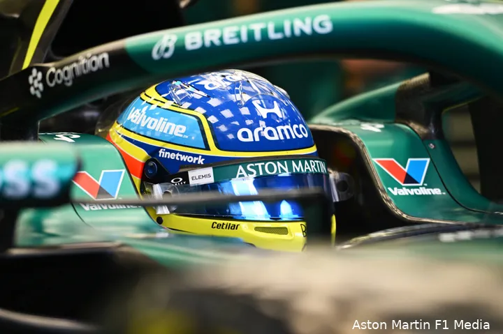 fernando-alonso-aston-martin-AMR26-donderdag-wintertests-bahrein