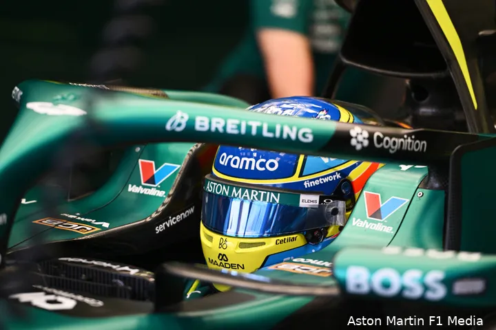 fernando-alonso-aston-martin-AMR26-donderdag-wintertests-bahrein