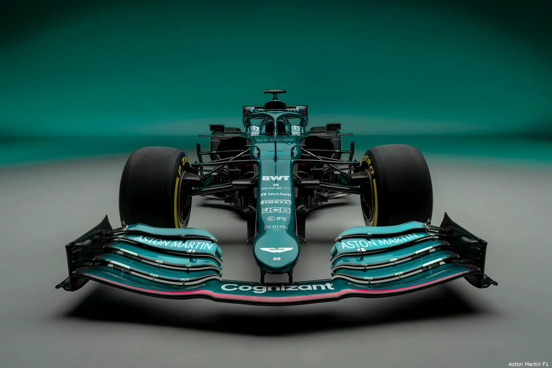 Aston Martin Cognizant Formula One® Team AMR21 02