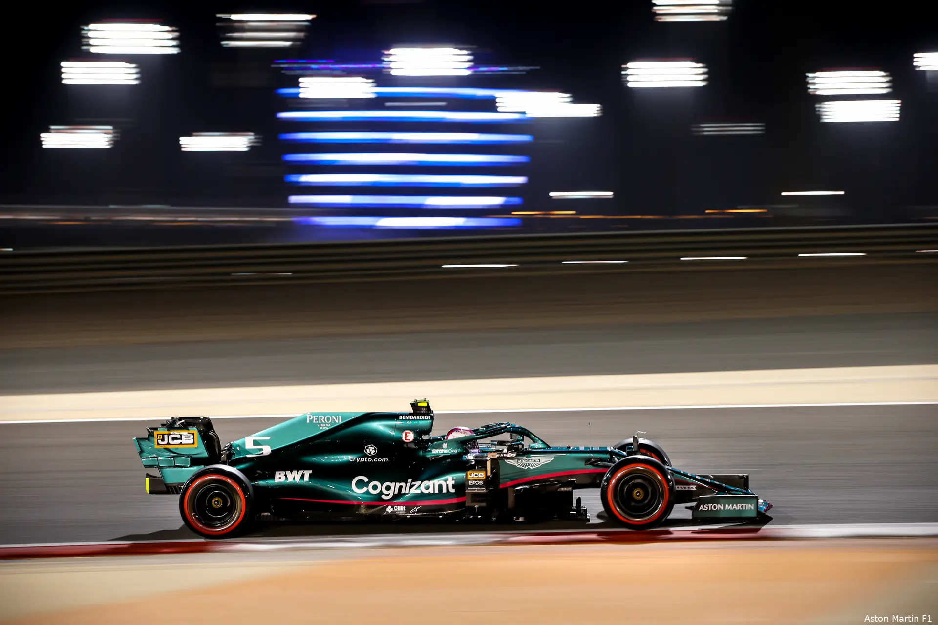 Sebastian Vettel AMR21 Aston Martin 3