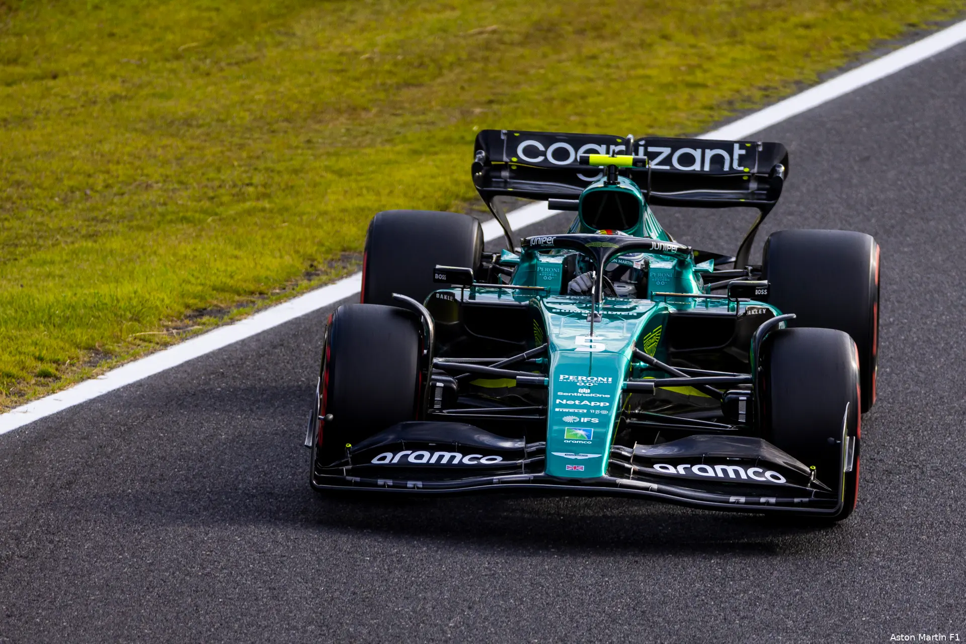 GP2218 063149 V6A4286