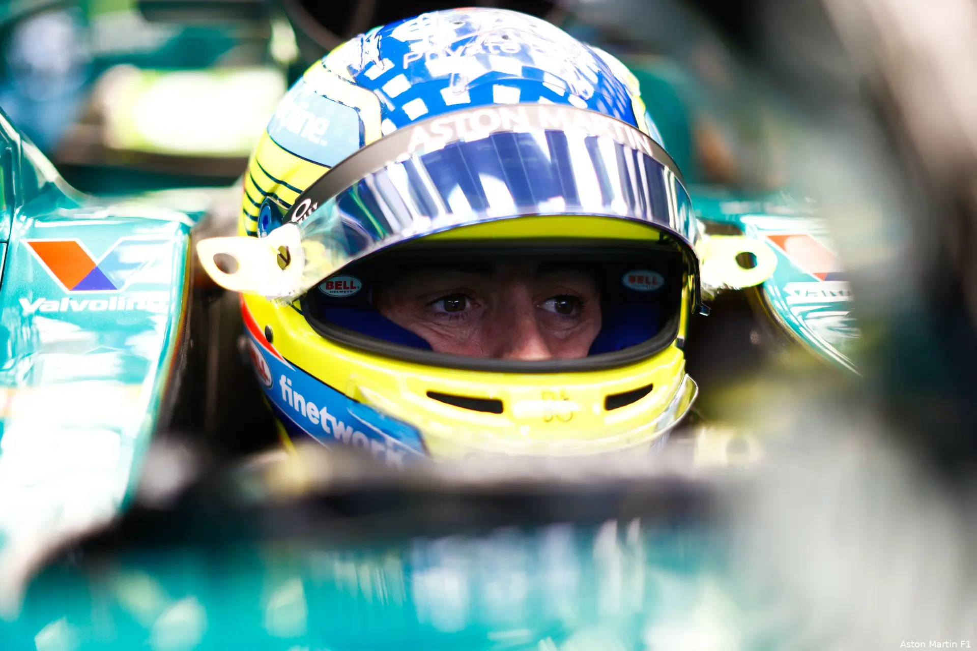 aston martin preseason testing testdagen bahrein alonso
