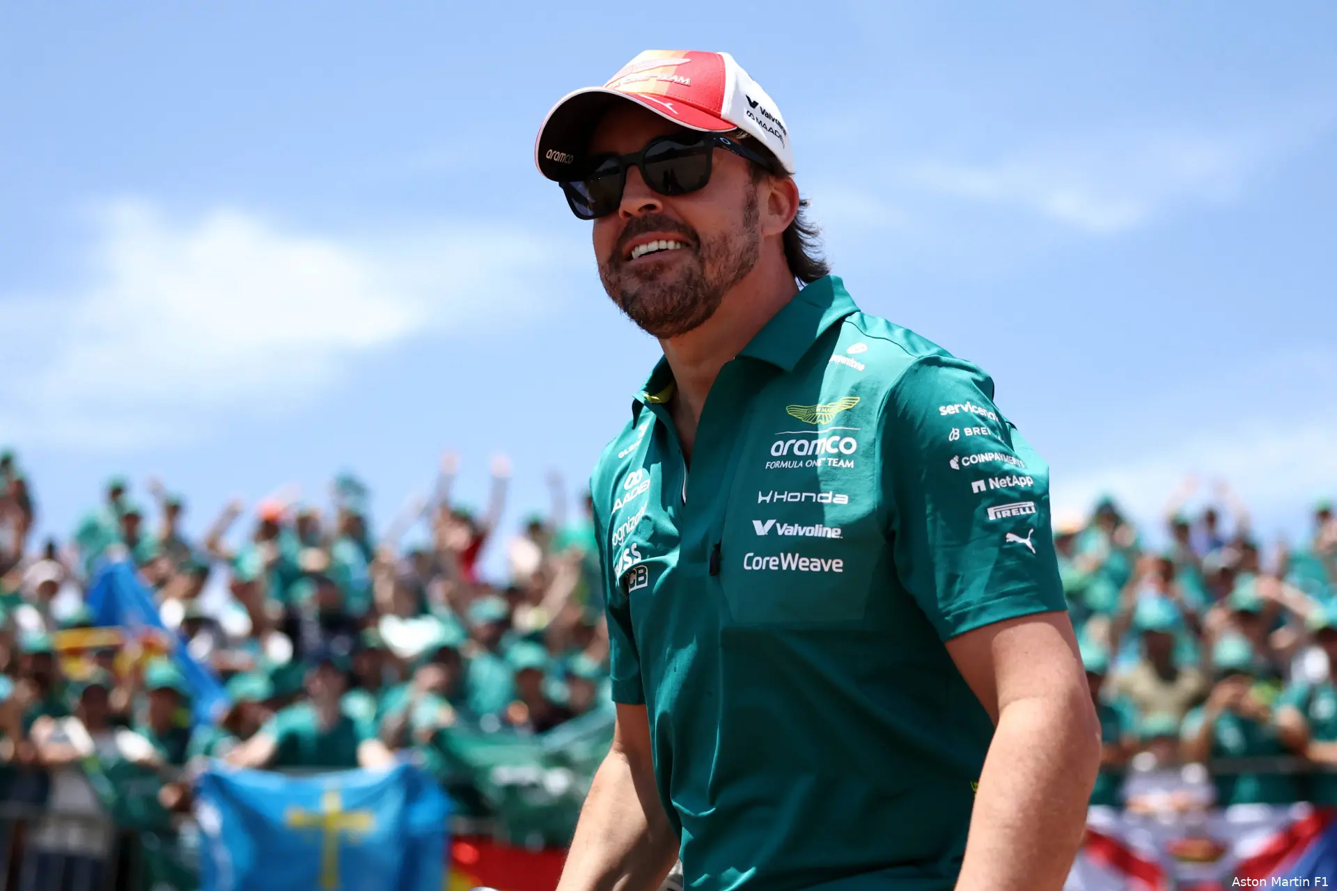 fernando-alonso-aston-martin-2026-barcelona-zondag-race-fans