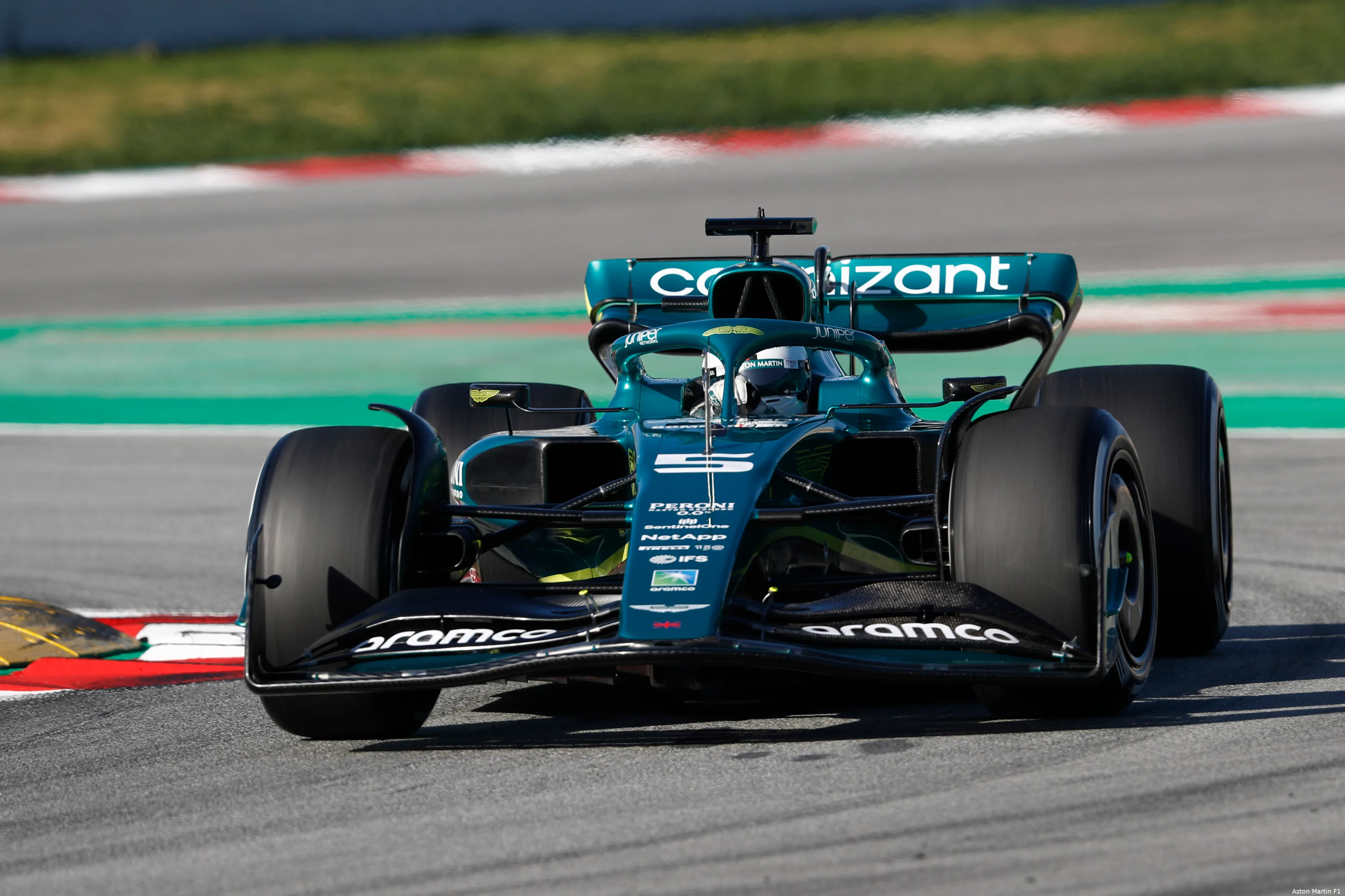 Sebastian Vettel AMR22 Aston Martin Test Barcelona