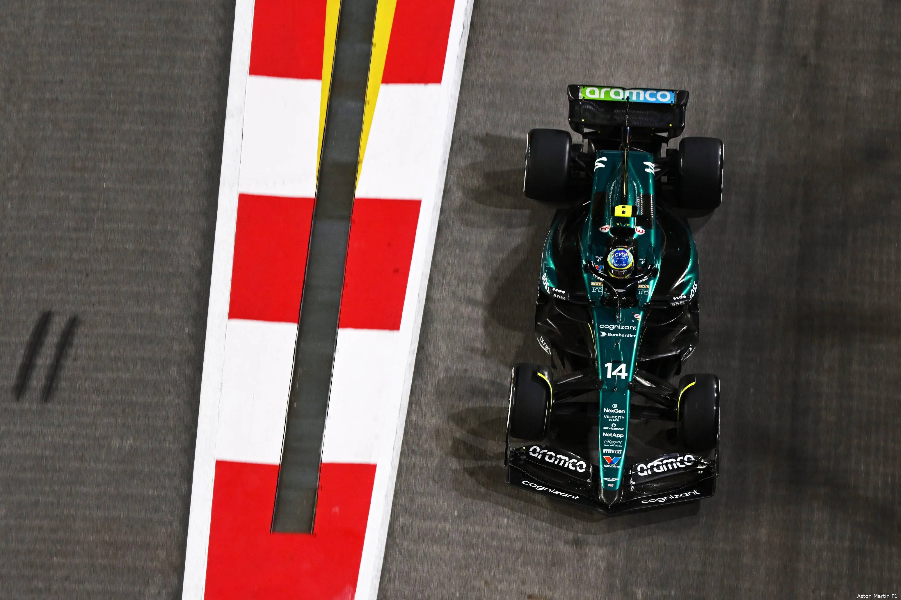 fernando alonso aston martin singapore race zondag