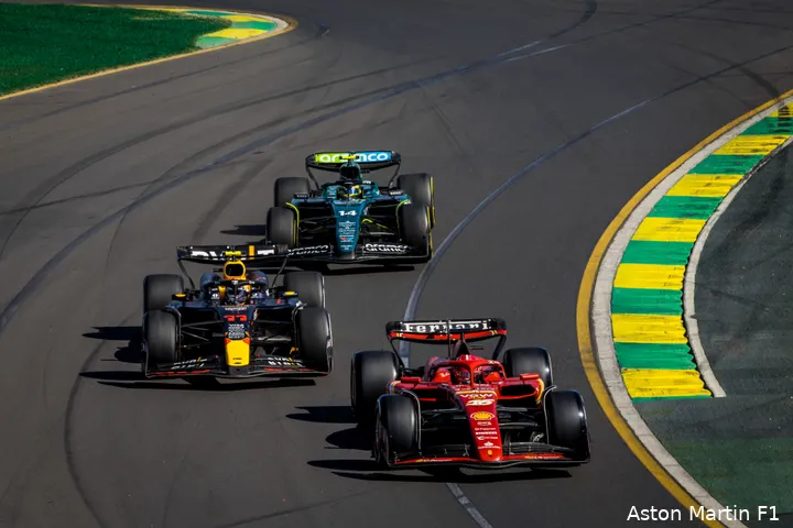 Alonso in zijn vechtersmentaliteit met de jaren niet verloren. (Foto: Aston Martin F1 Media)