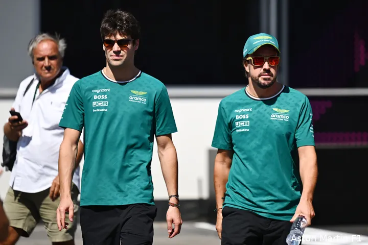 <i>Wie zou de voorkeur van papa Stroll krijgen?</i>