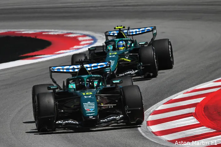 lance-stroll-fernando-alonso-aston-martin-2026-barcelona-zondag-race
