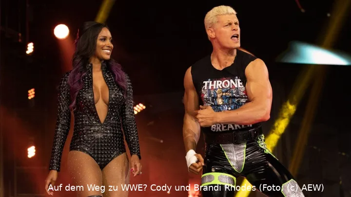 Auf dem Weg zu WWE: Cody Rhodes (hier mit Ehefrau Brandi) (Foto: (c) AEW)