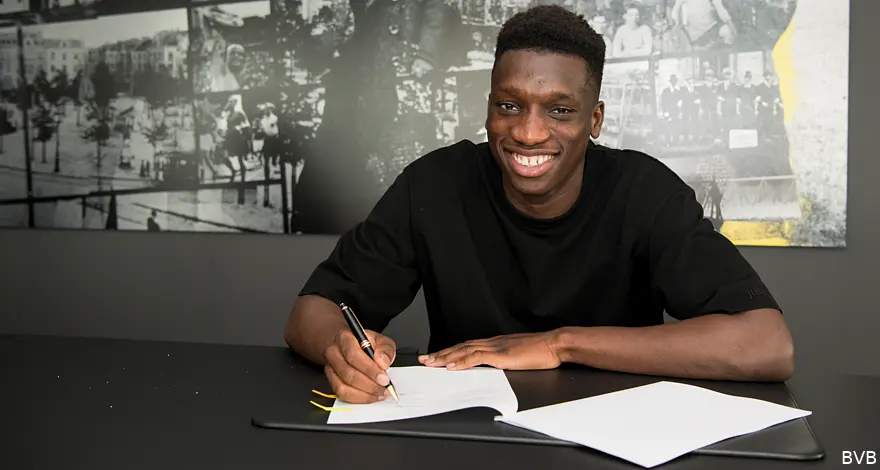psg abdoulaye kamara rejoint dortmund a 16 ans bvb 319463