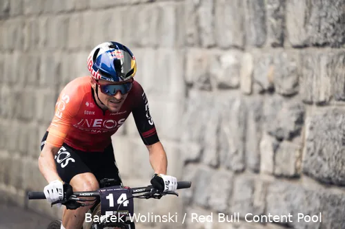 Pidcock responsabilizou problemas internos dentro da INEOS pelas exibições aquém do esperado