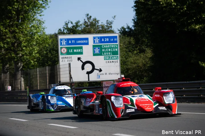 Viscaal en zijn teamgenoten lagen zo'n beetje aan de leiding toen hun kansen op de zege in rook opgingen. (Foto: Bent Viscaal PR)